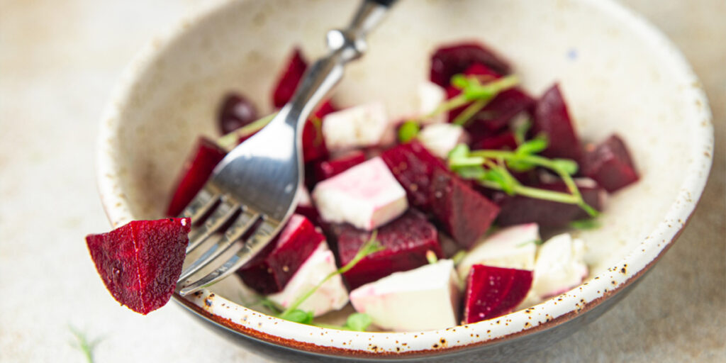 Beetroot salad and cheese feta