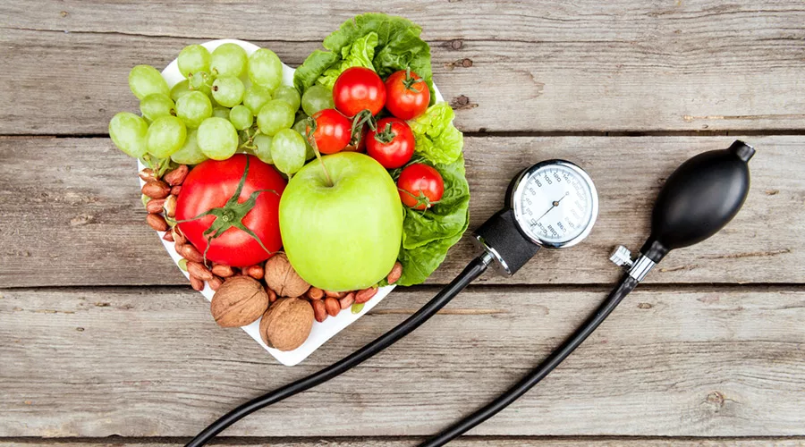 Vegetables, fruits and blood pressure gauge