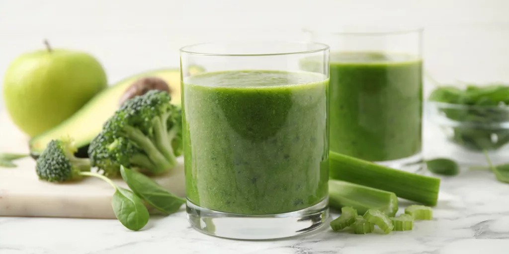 https://humantonik.com/wp-content/uploads/2023/07/Fresh-Green-Juice-and-Veggies-1024x512.webp