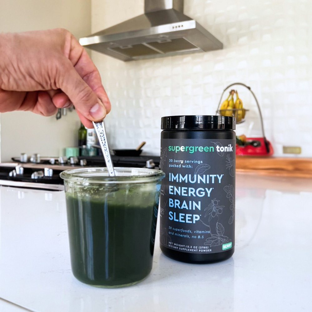 Mixing Supergreen Tonik